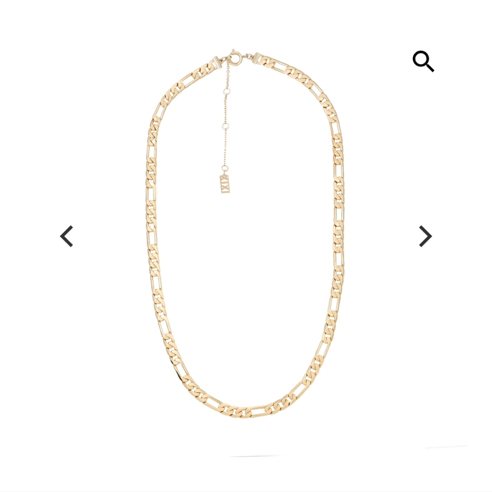 Gold chain necklace